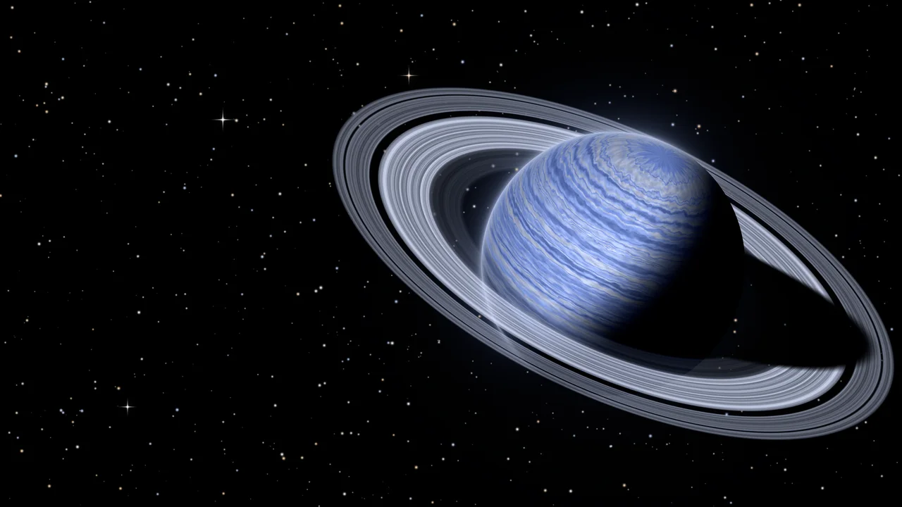 Black Ringed Saturn desktop wallpaper in 4K