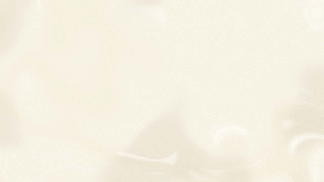 Cream Watercolor Wash desktop wallpaper in 4K