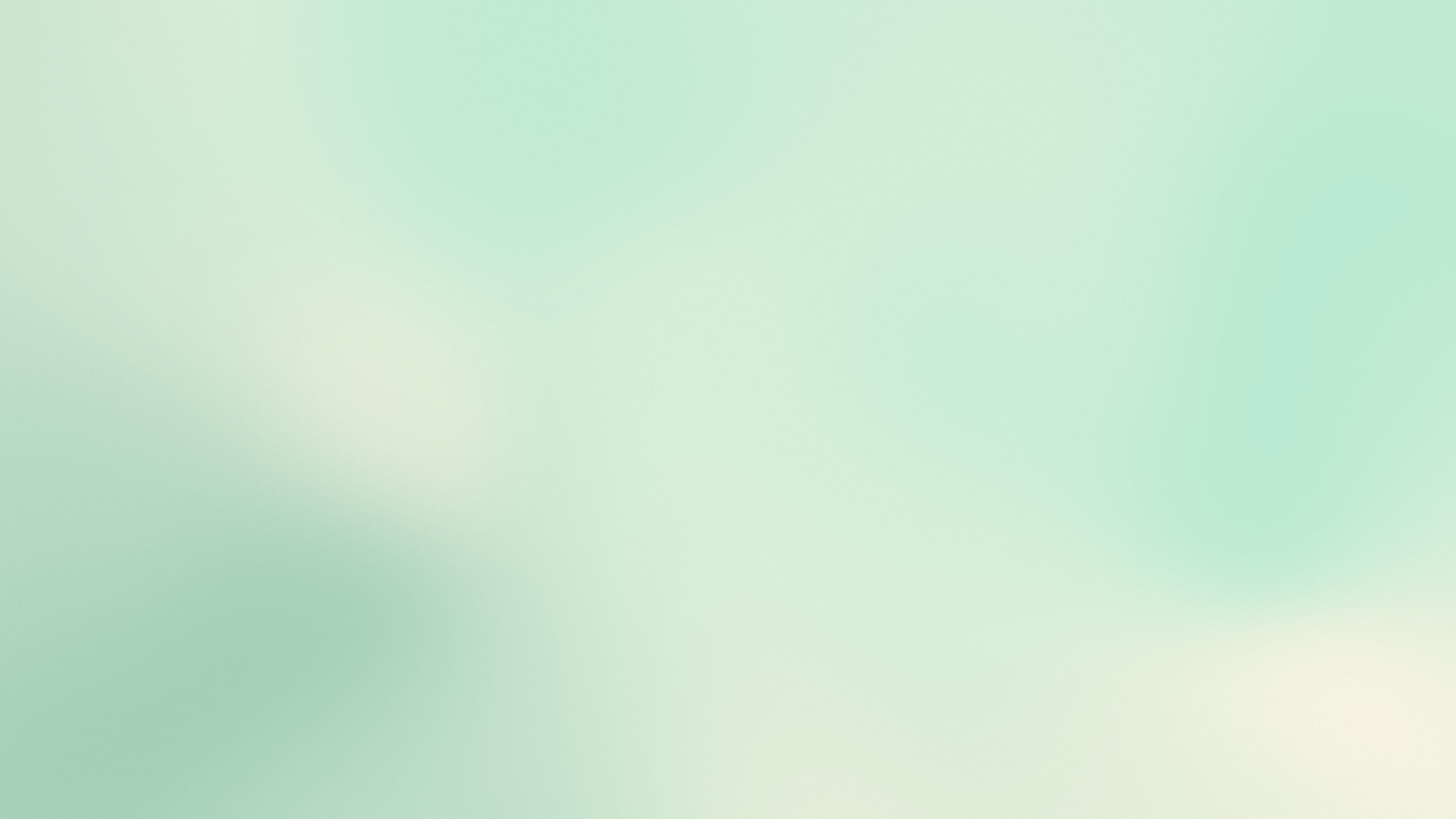 Mint and Cream Mesh Gradient desktop wallpaper in 4K
