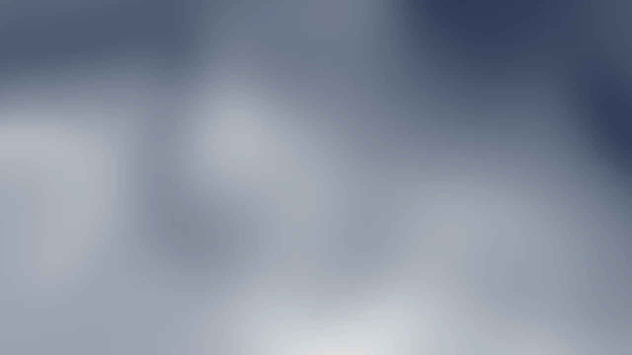 Navy and White Mesh Gradient desktop wallpaper in 4K