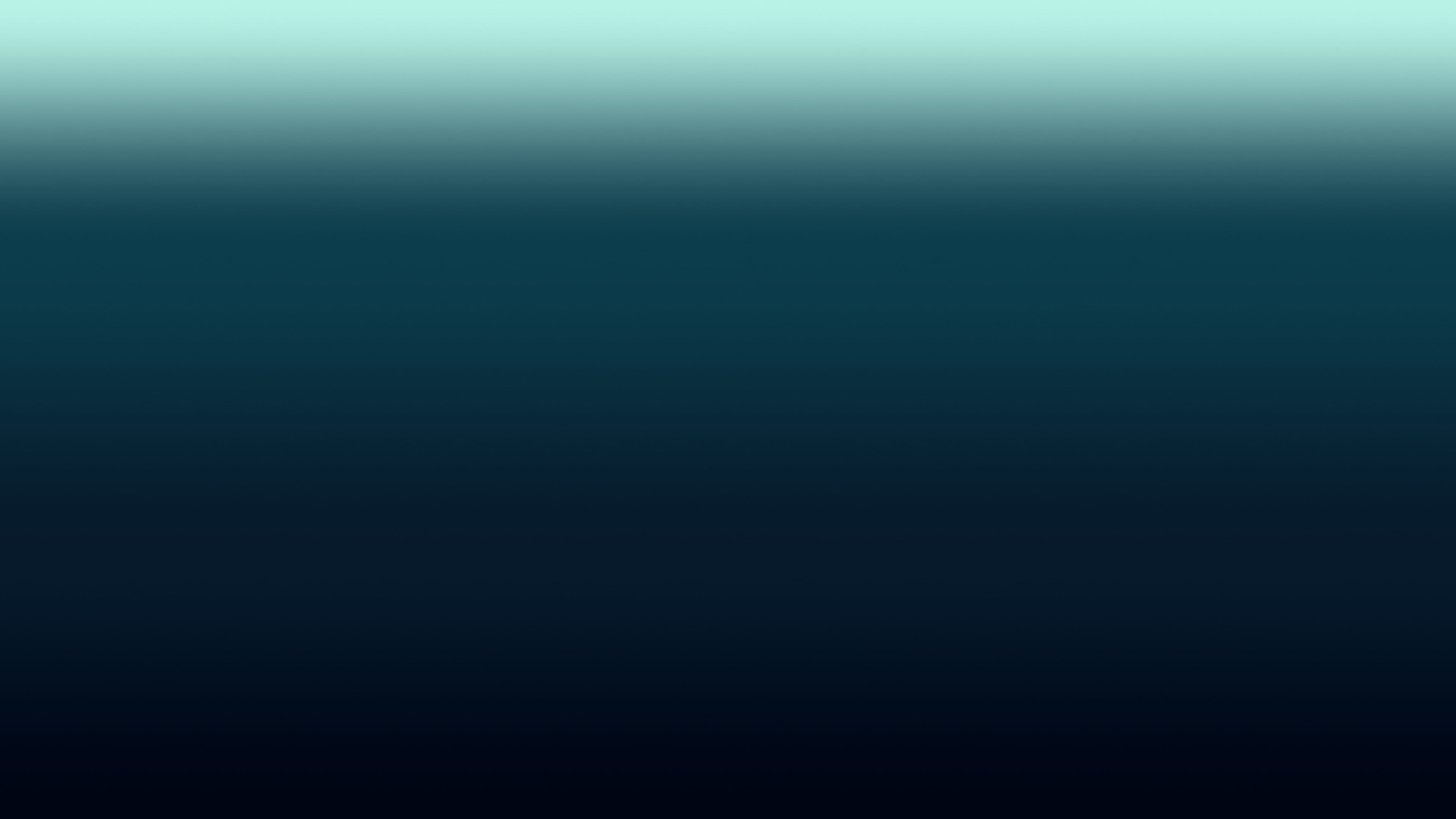 Northern Lights Ombre Gradient desktop wallpaper in 4K