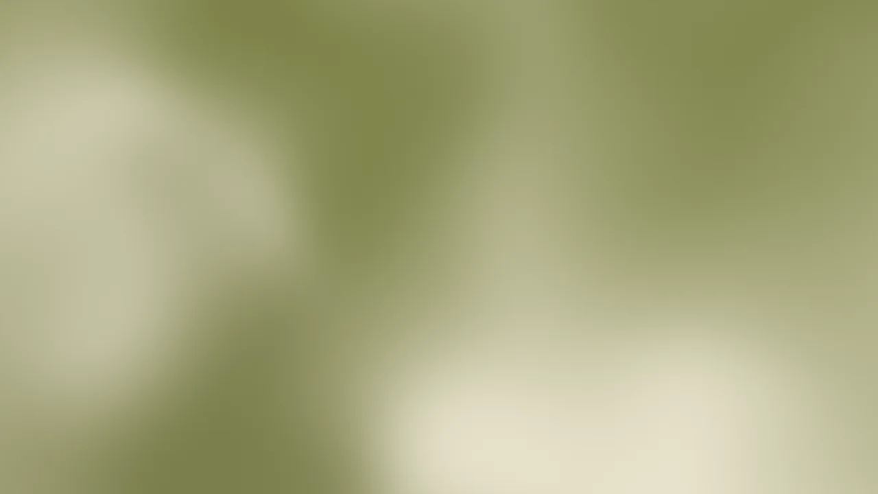 Olive and Cream Mesh Gradient desktop wallpaper in 4K