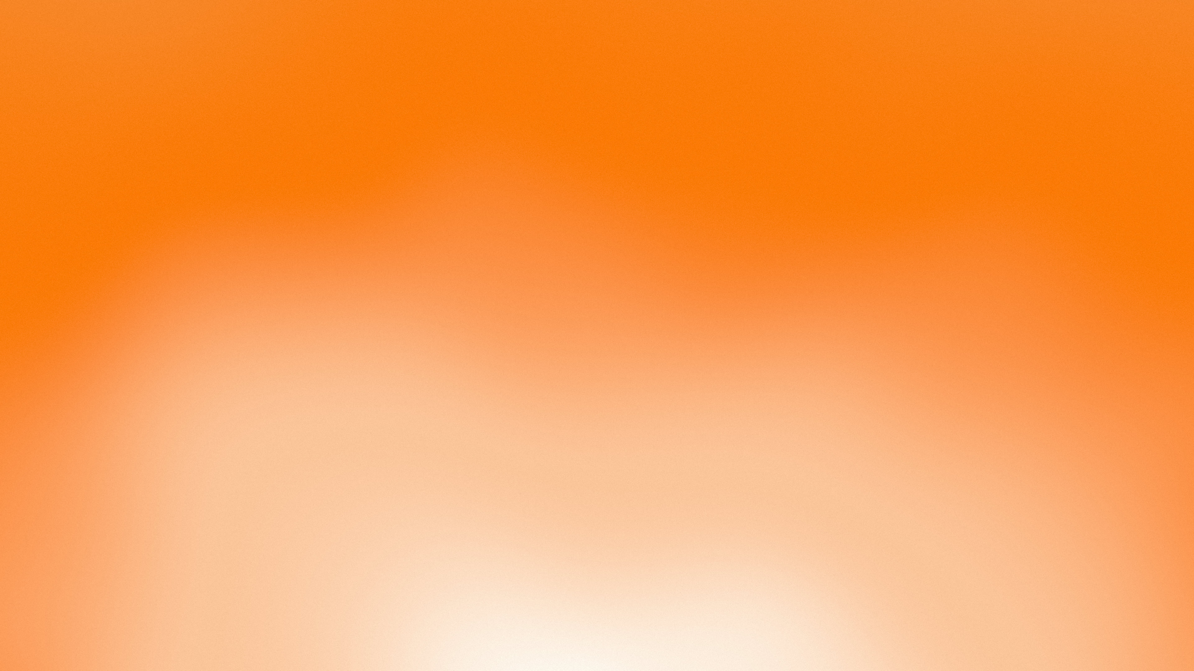 Orange and Cream Sunrise Aura Gradient desktop wallpaper in 4K