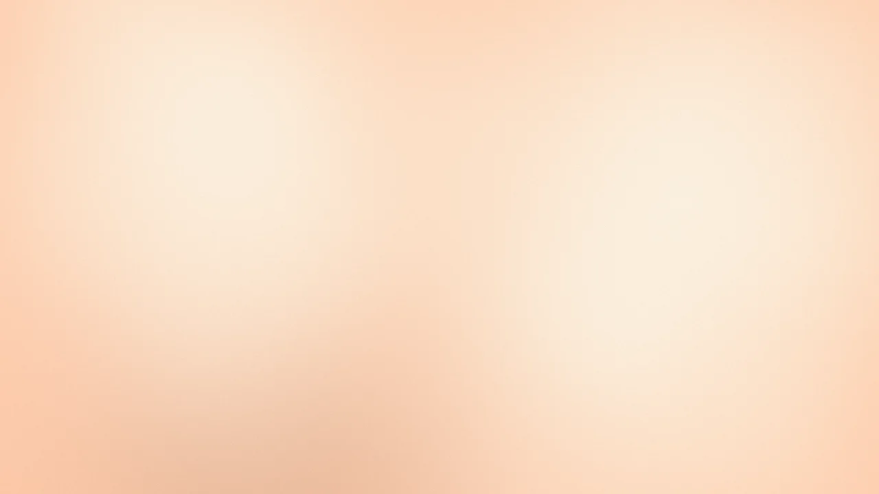 Peach and Cream Dreamy Aura Gradient desktop wallpaper in 4K