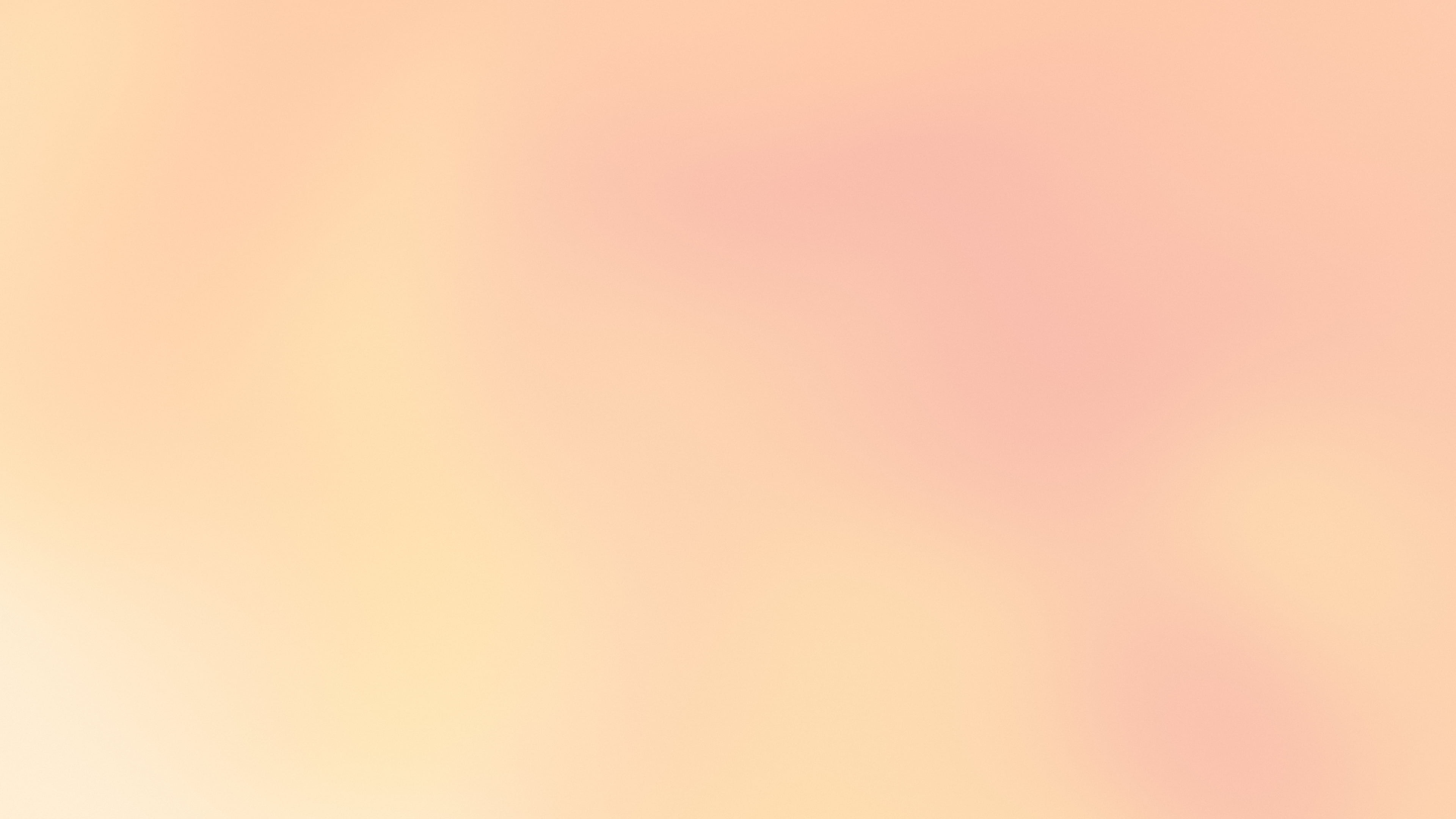 Peach Mesh Gradient desktop wallpaper in 4K