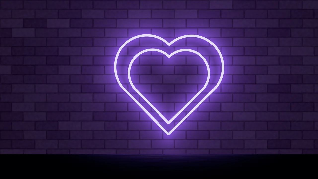 Purple Neon Heart desktop wallpaper in 4K