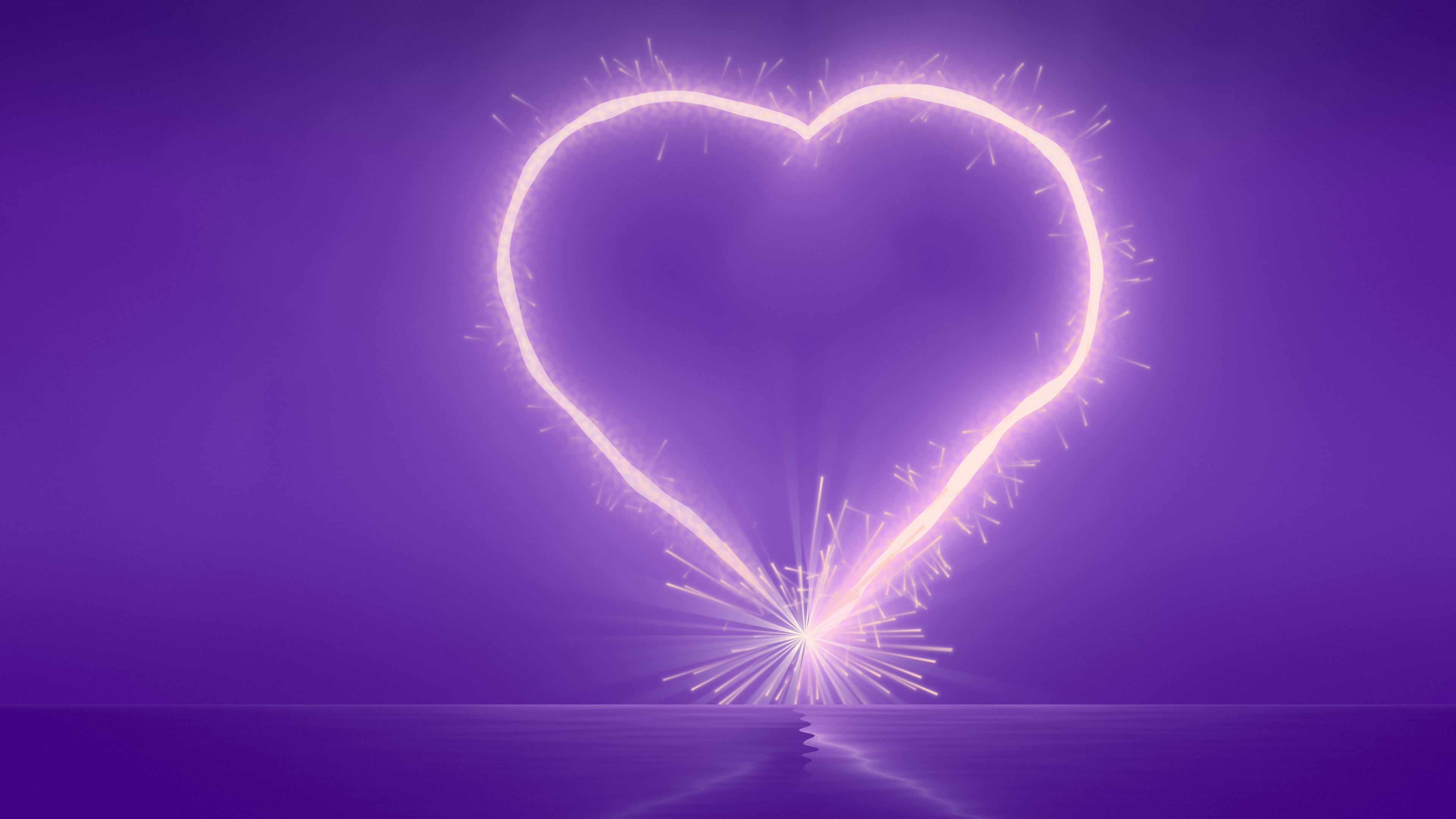 Purple Sparkler Heart desktop wallpaper in 4K