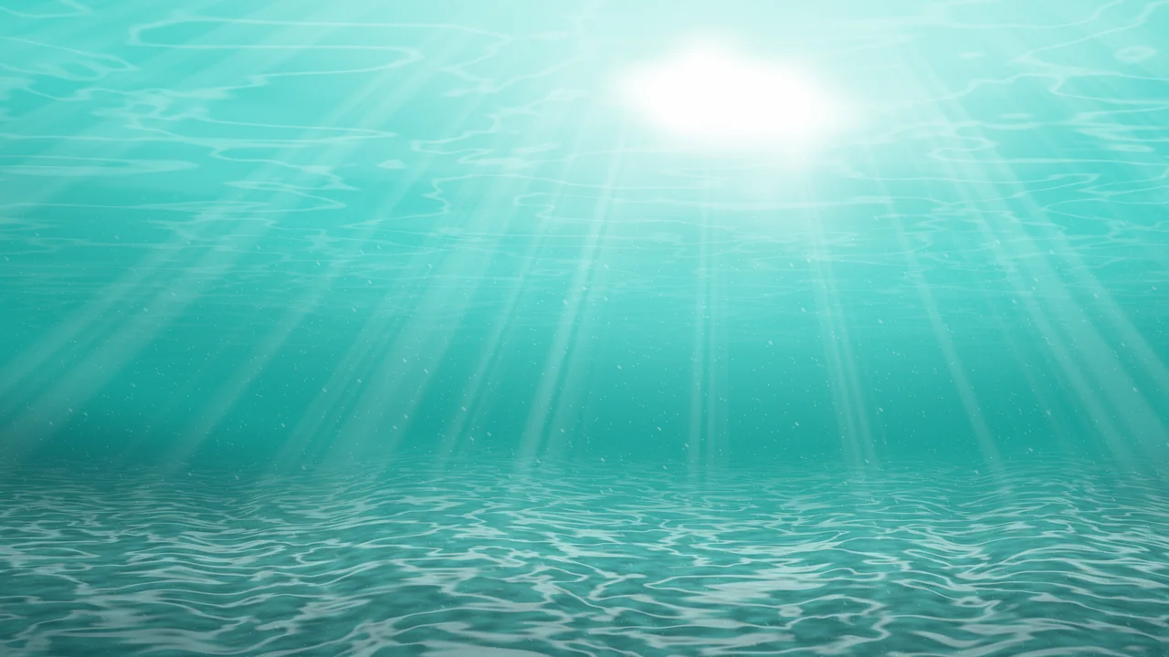 Turquoise Underwater Sun Rays desktop wallpaper in 4K